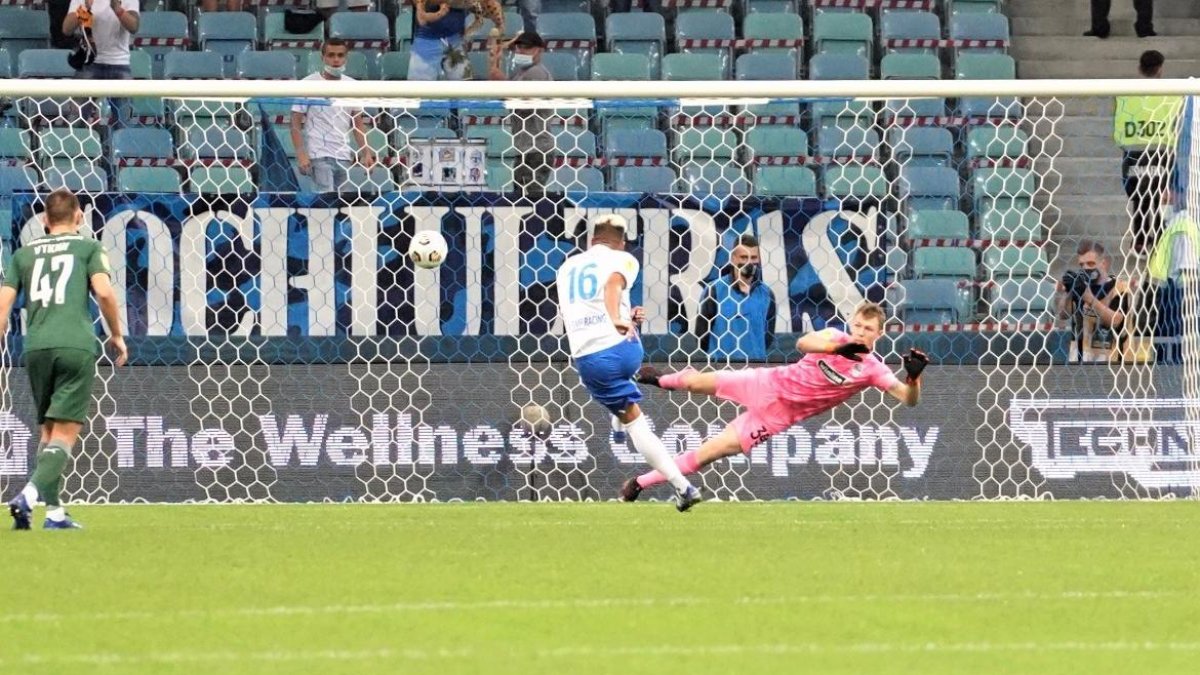 Christian Noboa se ha ganado el derecho de patear los penales en el Sochi FC.