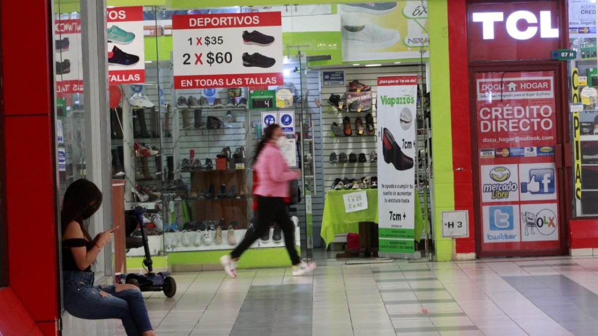 El sector comercial señaló que sus ventas aumentaron 2,1 % respecto a julio. El desconfinamiento ayudó a la reactivación de los locales.