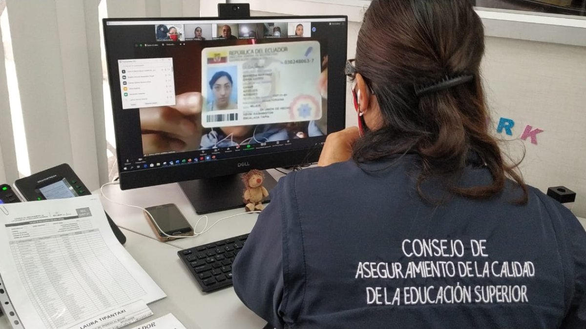 Previo al examen, los postulantes deben descargar e instalar en su computadora o laptop el programa ‘Safe Exam Browser’.