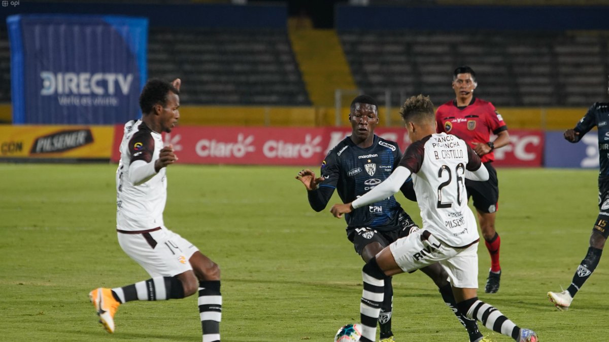 El partido entre Barcelona e Independiente del Valle, del pasado sábado, estuvo cerca de suspenderse debido a los contagiados por coronavirus.