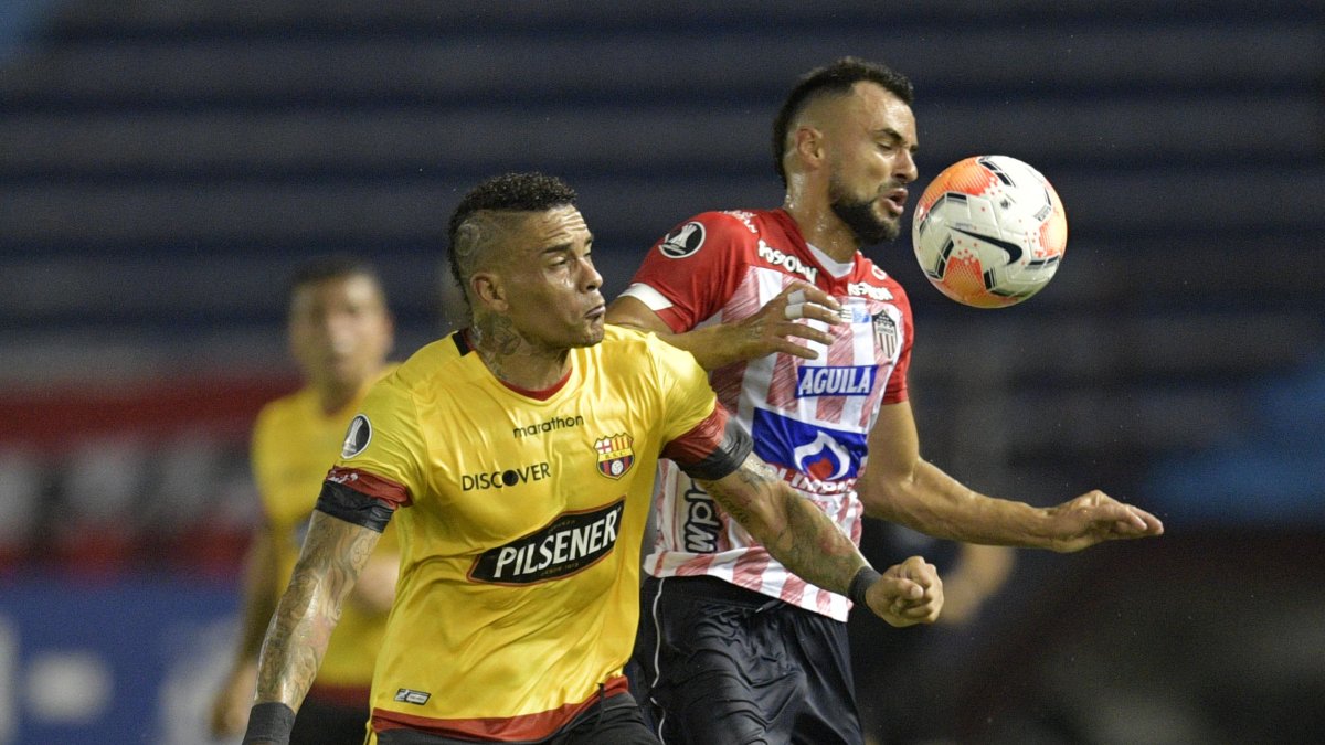 Álvez anotó el gol definitivo para Barcelona apenas iniciado el segundo tiempo.