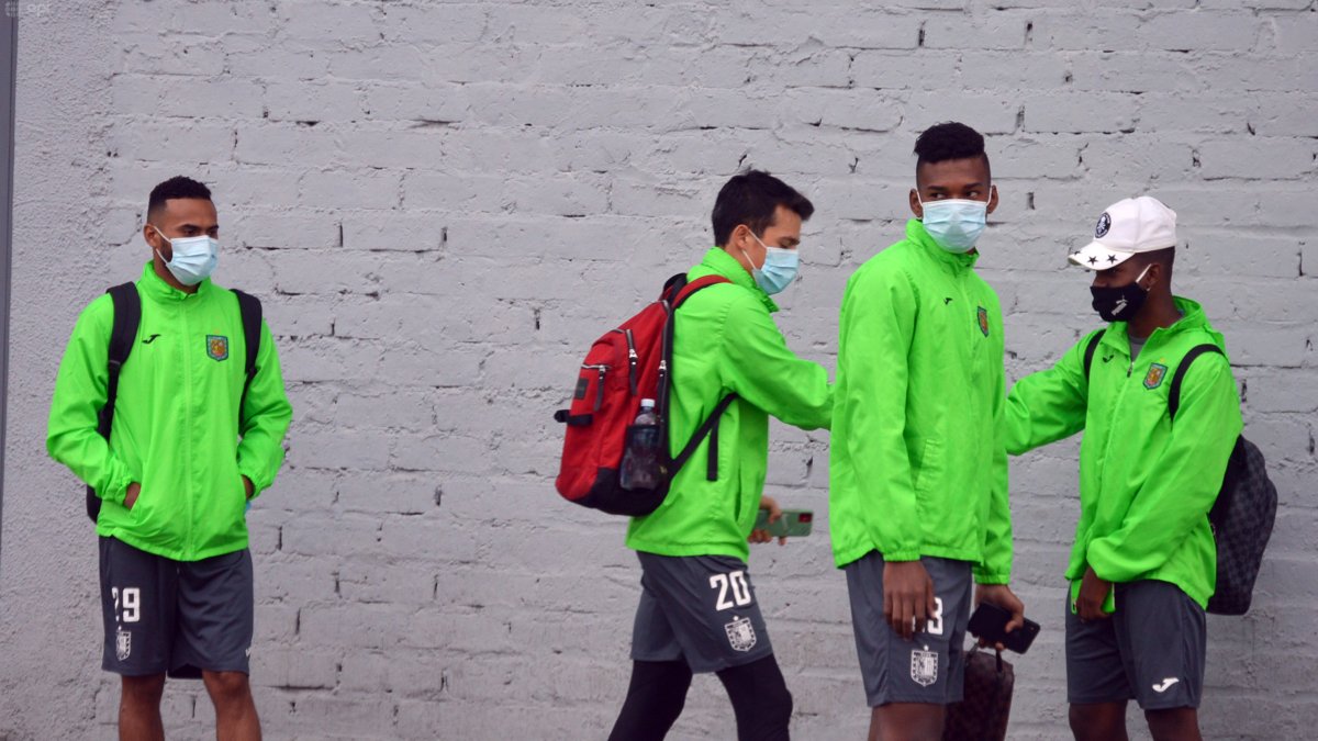 Los jugadores del Deportivo Cuenca han tenido una temporada para el olvido. A ellos también les deben dinero