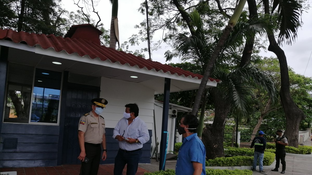 Hecho. Los dos espacios están ubicados a lo largo de la avenida Víctor Emilio Estrada.