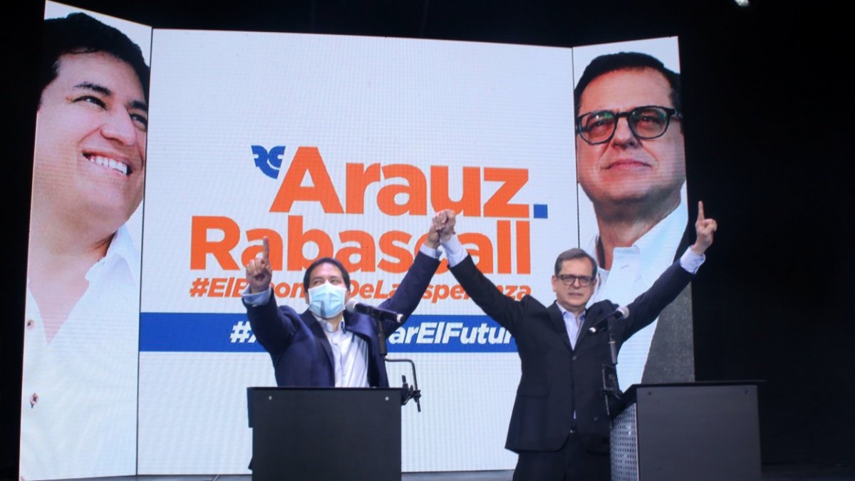 Presentación. El pasado 16 de septiembre, UNES presentó a Carlos Rabascall en reemplazo de Rafael Correa.