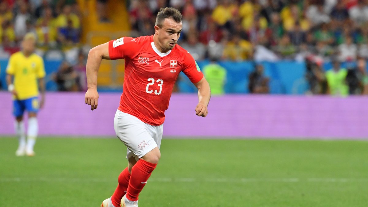 Xherdan Shaqiri quedó fuera del partido de su selección.