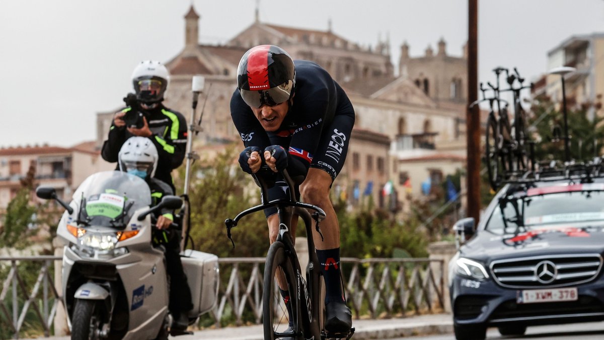 Thomas sufrió una dura caída el lunes, en los primeros compases de la 3ª etapa en Enna, por culpa de un bidón.