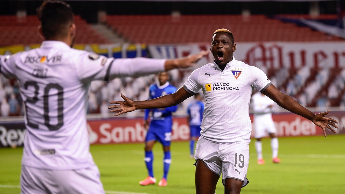 Cristian Martínez Borja, delantero de Liga de Quito, forma parte del once ideal de la primera etapa del campeonato nacional.