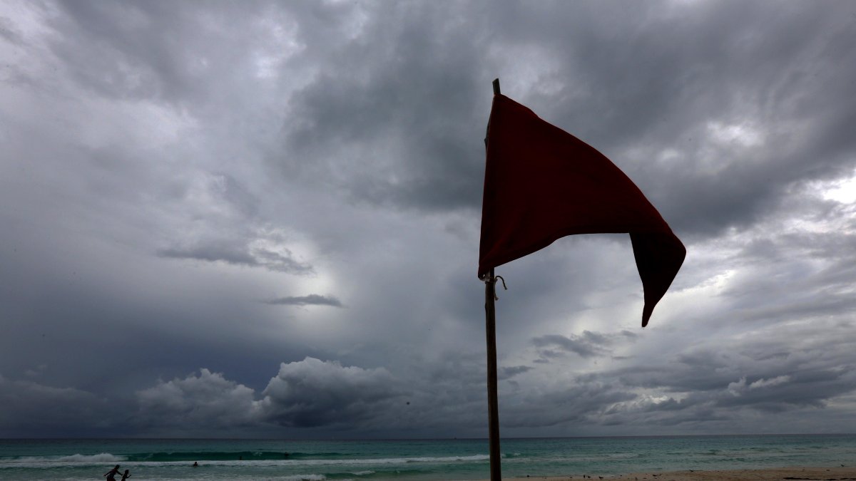 Delta se mueve a 28 kilómetros por hora en dirección oeste-noroeste.