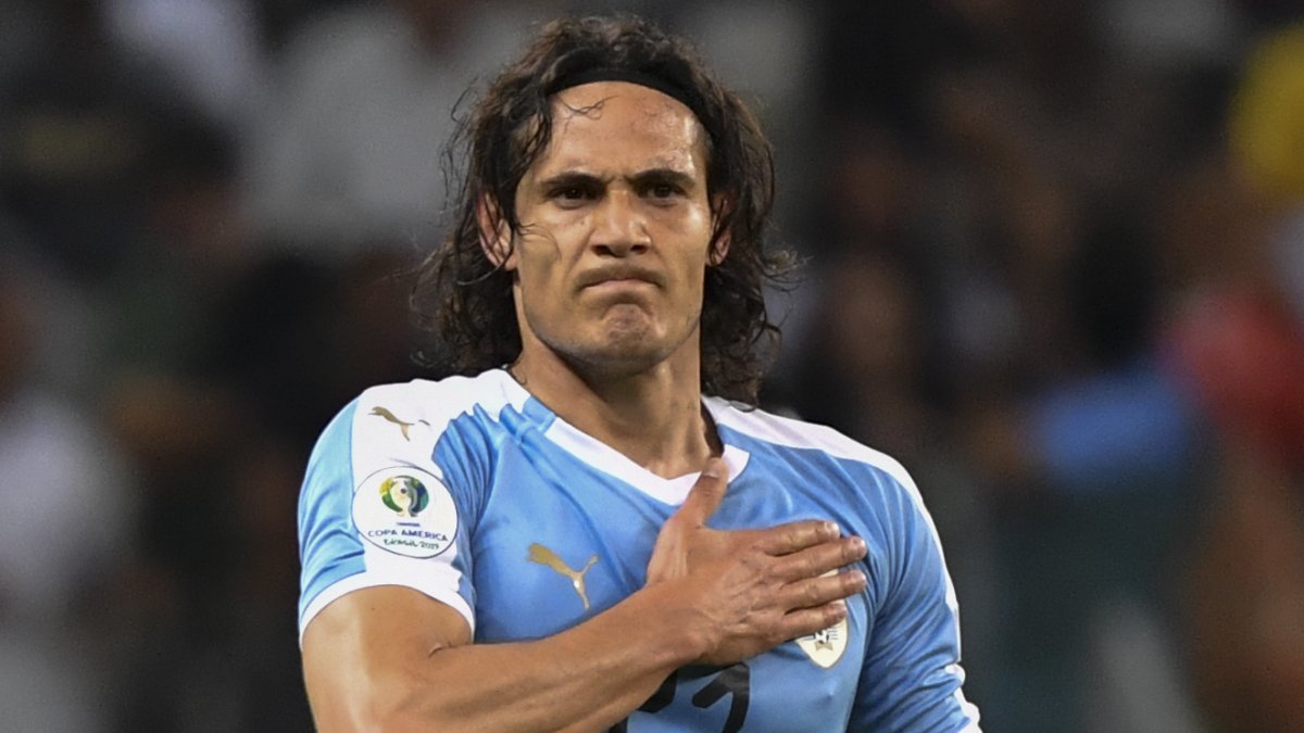 Cavani no estará con la selección uruguaya en la próxima fecha doble de las eliminatorias sudamericanas.