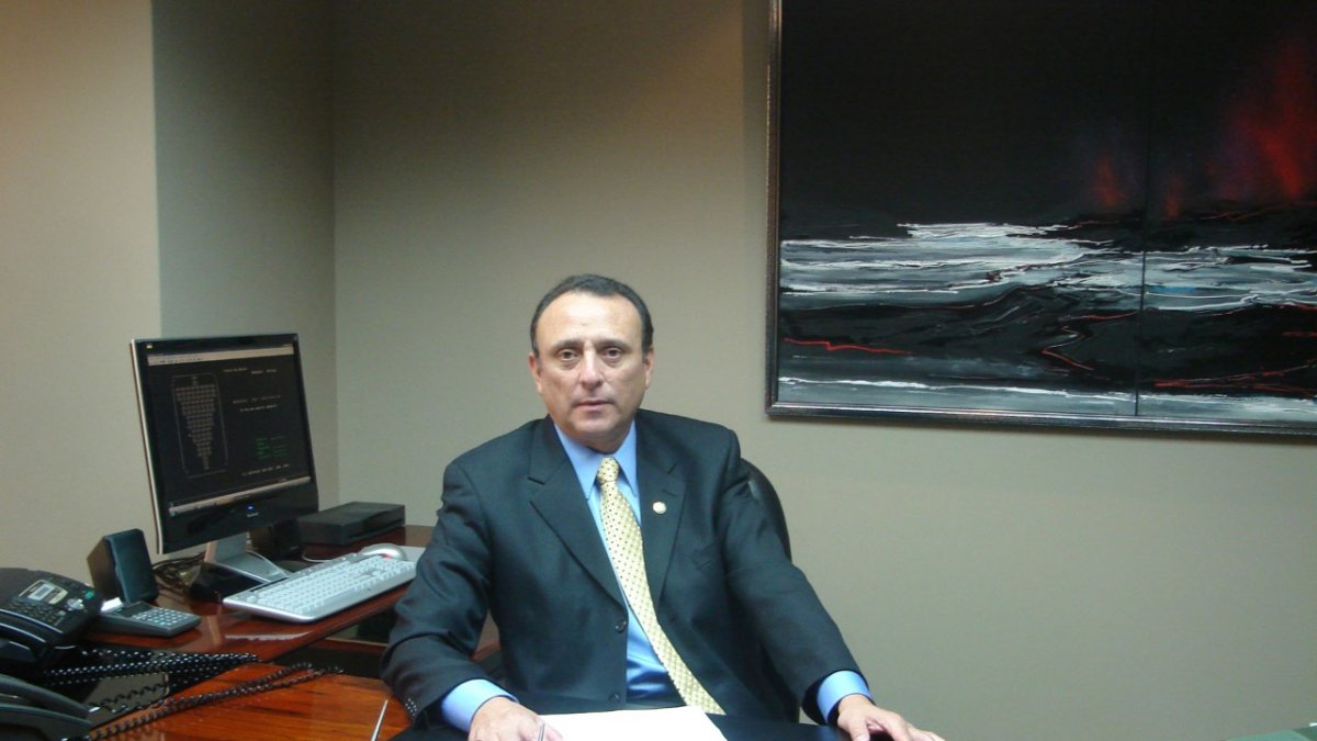 Jorge Andrade es experto en mercado de valores