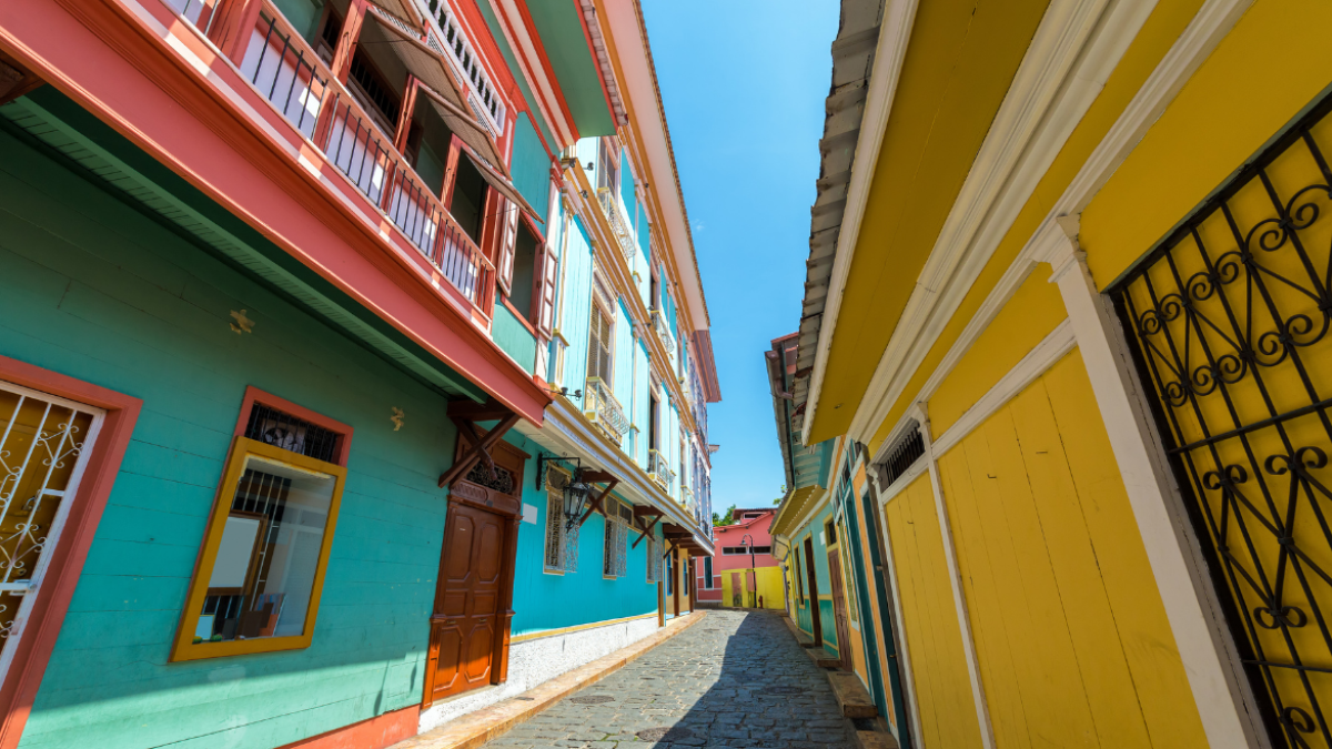 Las edificaciones de 100 años son el tesoro de la Perla del Pacífico.