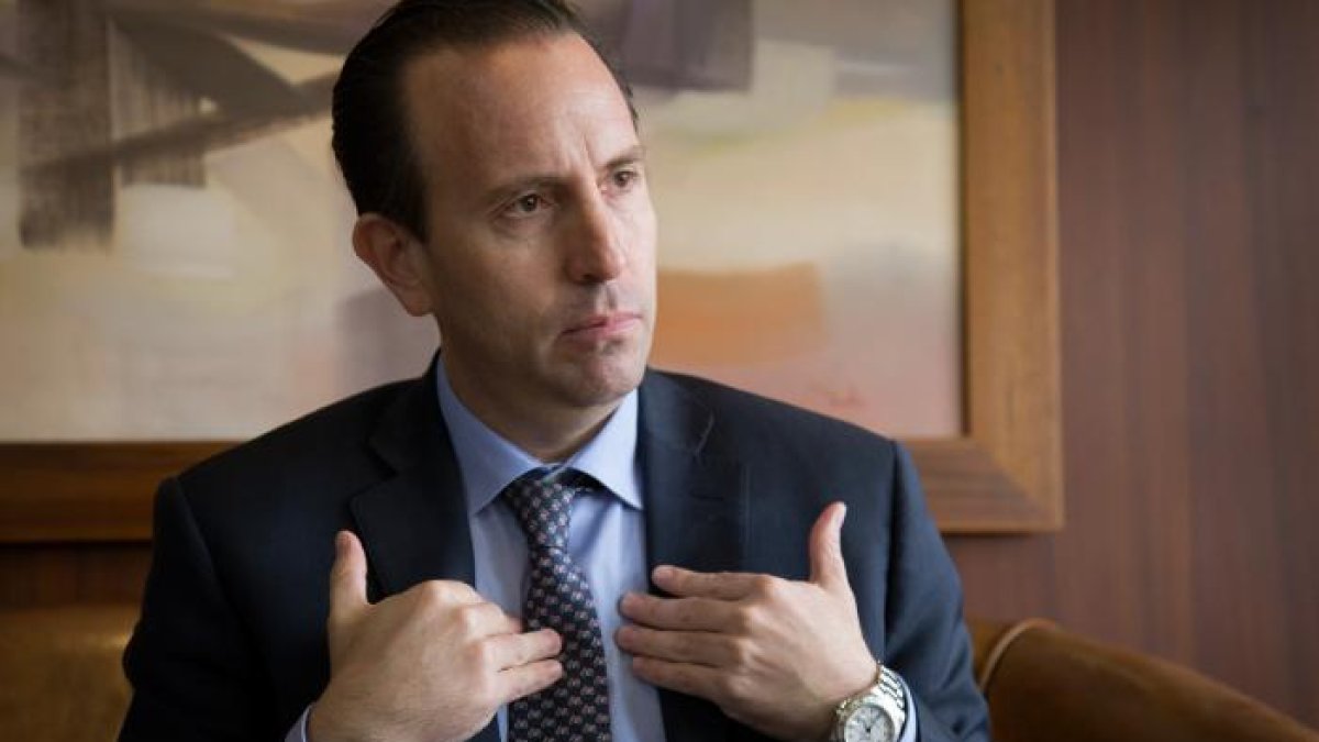 El titular de la CCQ, Patricio Alarcón, aseguró que la denuncia se planteó por su crítica al Gobierno.