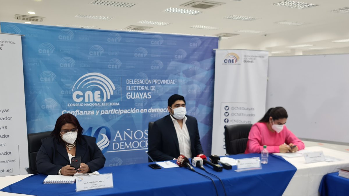 La Junta Electoral del Guayas retomó la sesión suspendida el pasado 12 de octubre.