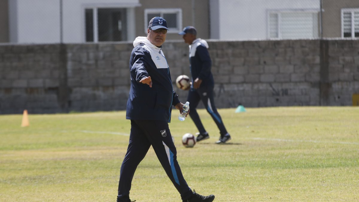 El entrentador colombiano, Santiago Escobar, estuvo en la órbita de la selección nacional