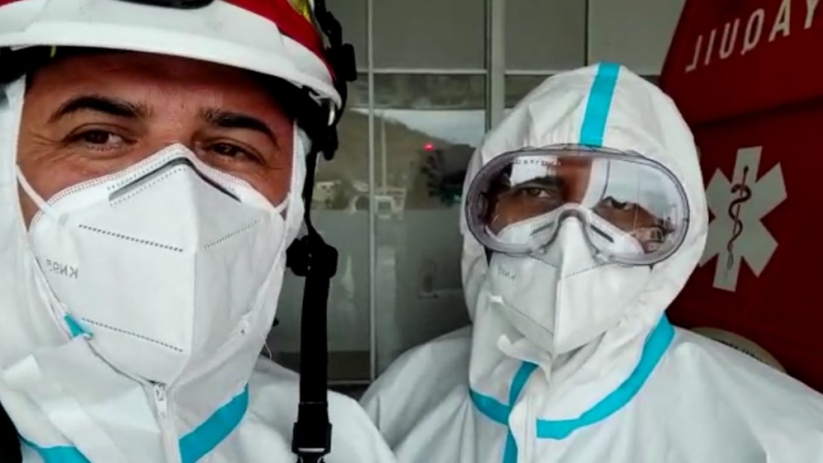 Los bomberos que hicieron un vídeo donde señalan que en el hospital de Ceibos no recibieron a un paciente de coronavirus.