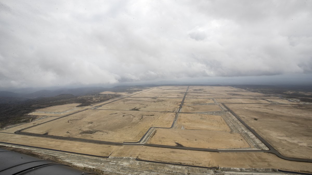 La empresa cuenta actualmente con oficinas, bodegas y un campamento que se encuentran en las provincias de Manabí y Pichincha.