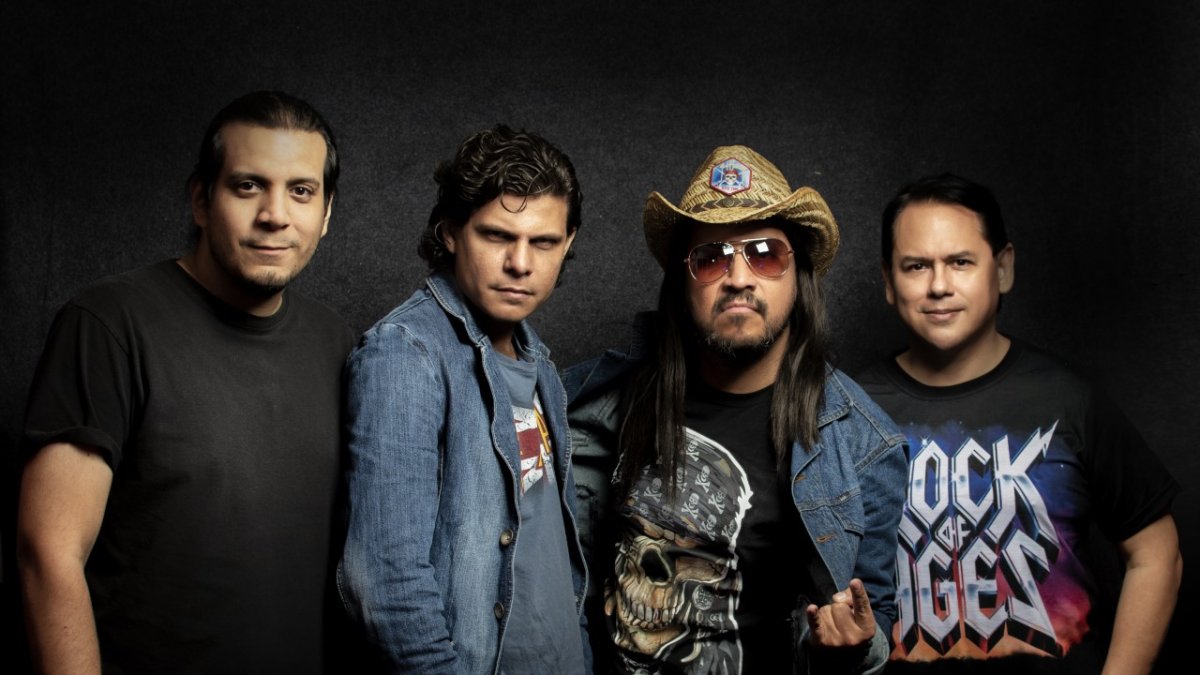 La banda Rock of Ages retorna esta noche al Teatro Centro de Arte.