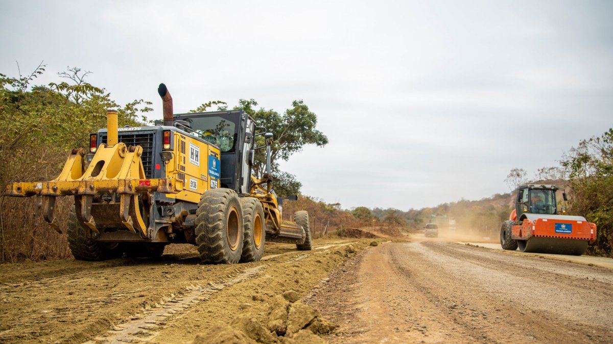 Los trabajos en la vía Petrillo-Las Minas de Petrillo, son los que registran mayor retraso.