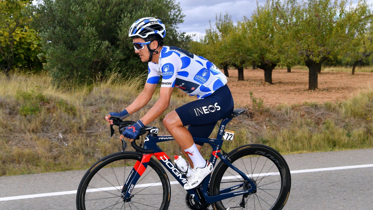 Richard Carapaz lució el maillot de lunares en la tercera etapa de la Vuelta a España.