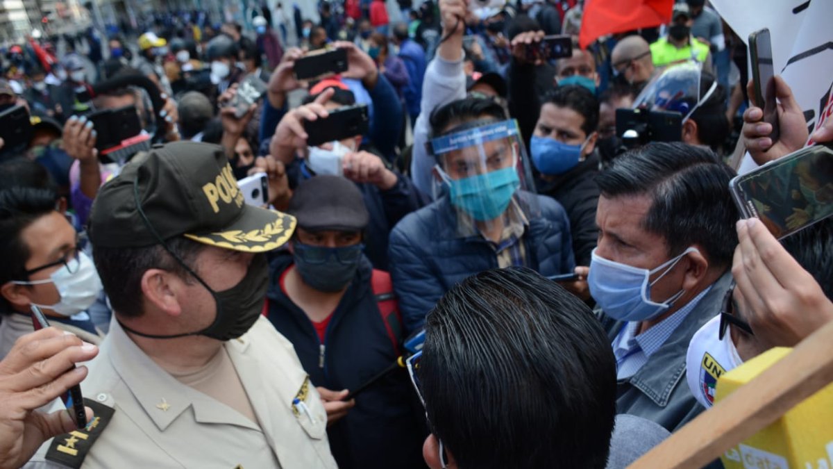 27 calles de Quito fueron cerradas por las manifestaciones.