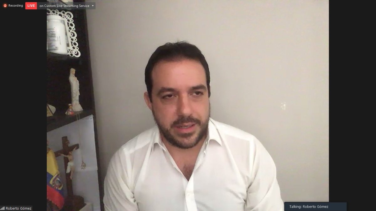 Interpelante. Roberto Gómez cambió de estrategia.