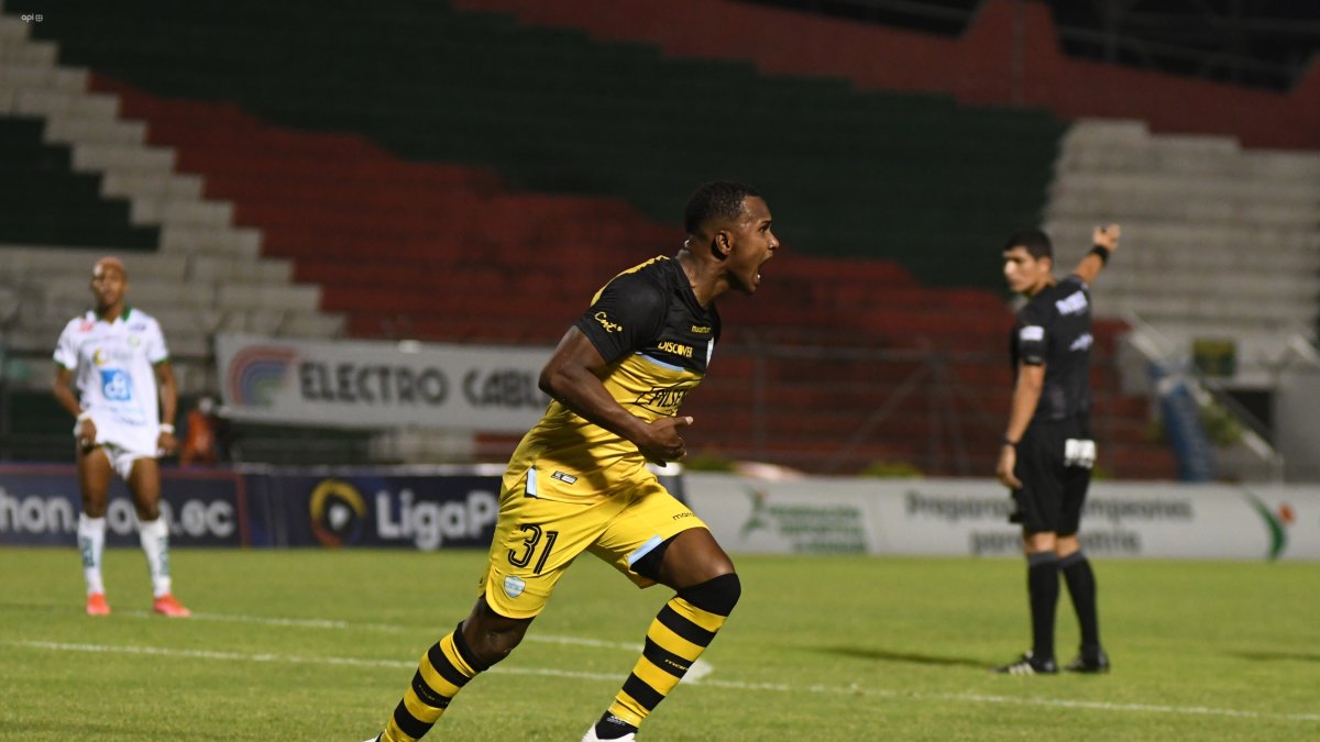 Barcelona se impuso 2-0 a Liga de Portoviejo, en la tercera fecha de la LigaPro.