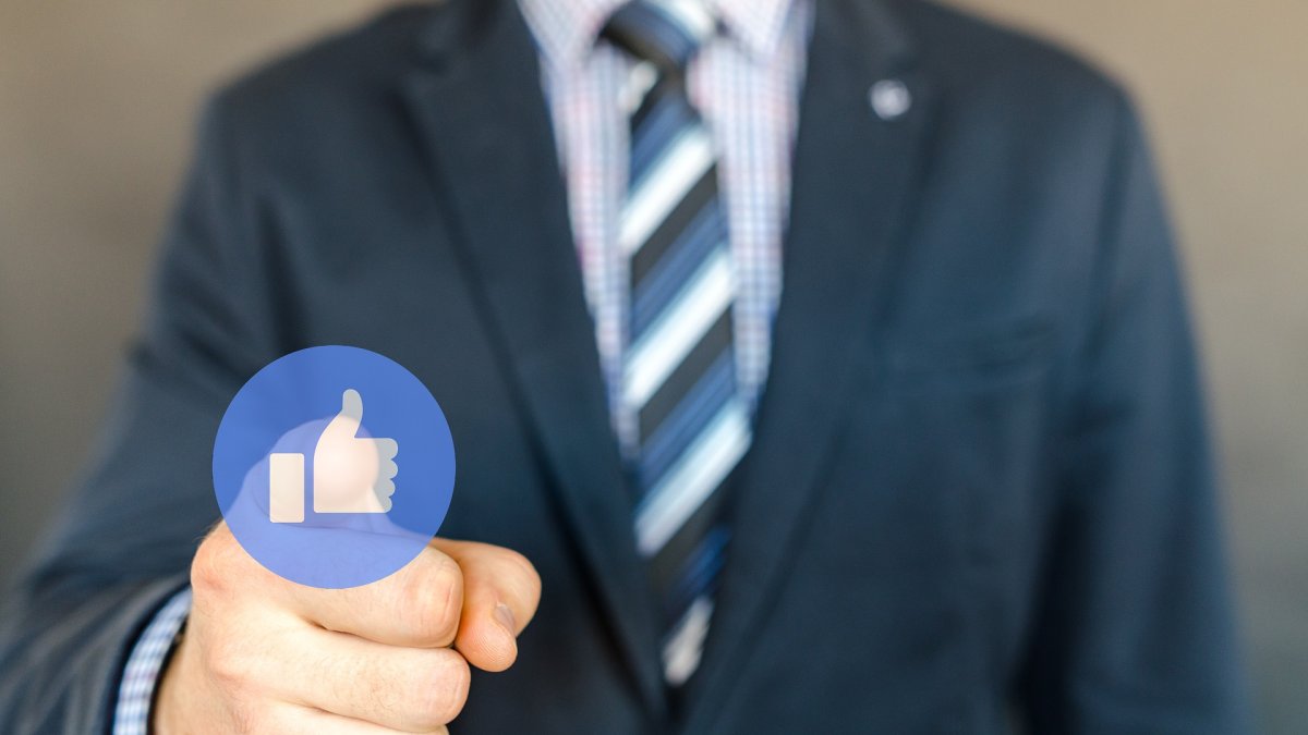 Facebook no conoce de crisis mundiales y sigue aumentando sus ganacias.