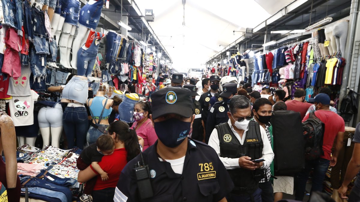 Acción. La tarde de este viernes 30 de octubre se realizó un operativo de control en la bahía.
