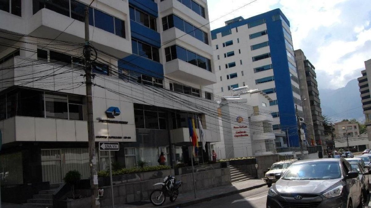 Cambios.El concurso debe regresar a fase de calificación de oferentes.