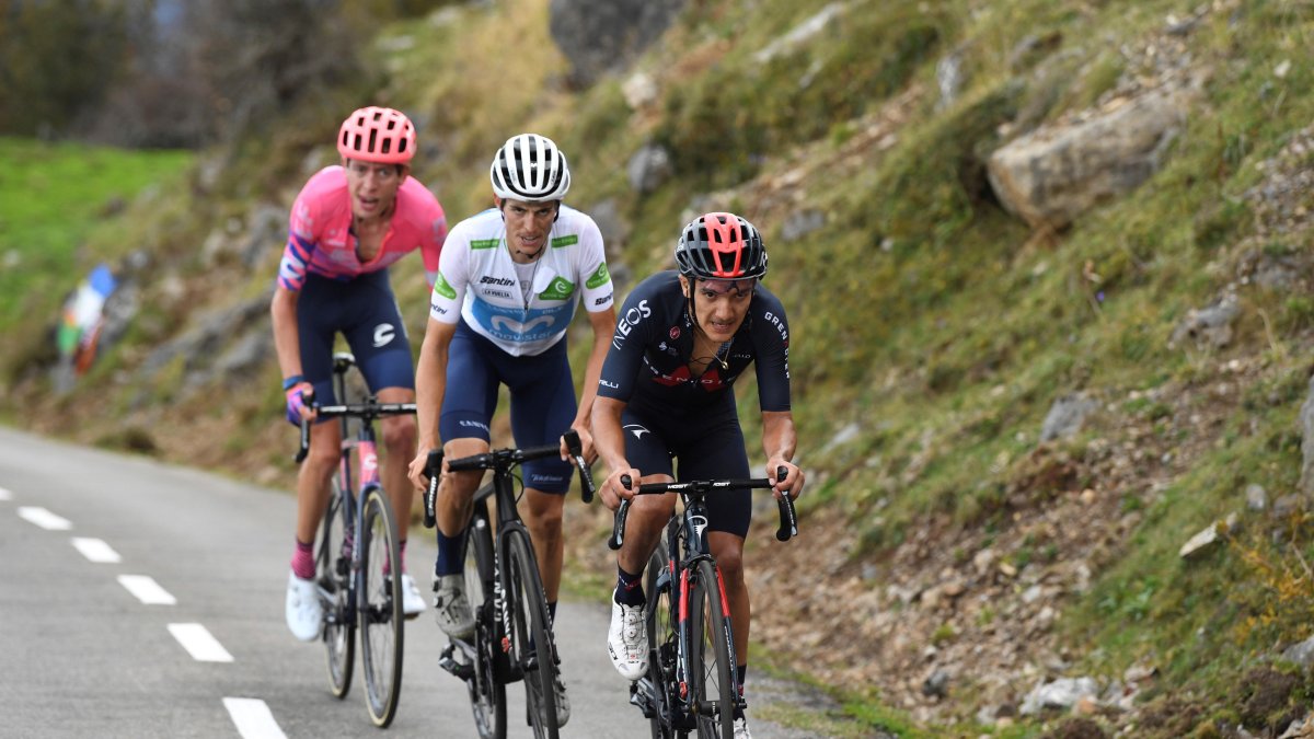 Richard Carapaz ha cumplido la mayor parte de la Vuelta sin el acompañamiento de todos sus gregarios. Ha tenido que hacer un mayor desgaste en ese escenario.