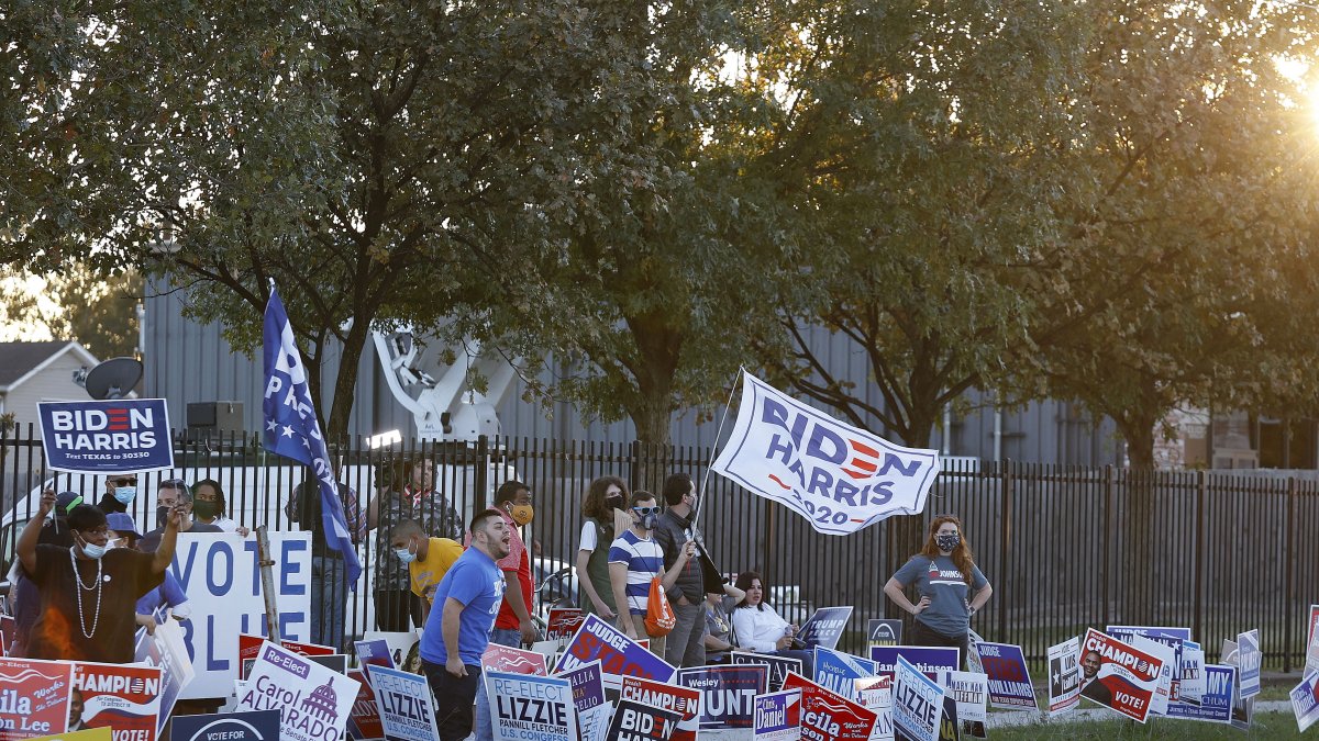 La mitad de los colegios electorales ya fueron cerrados.