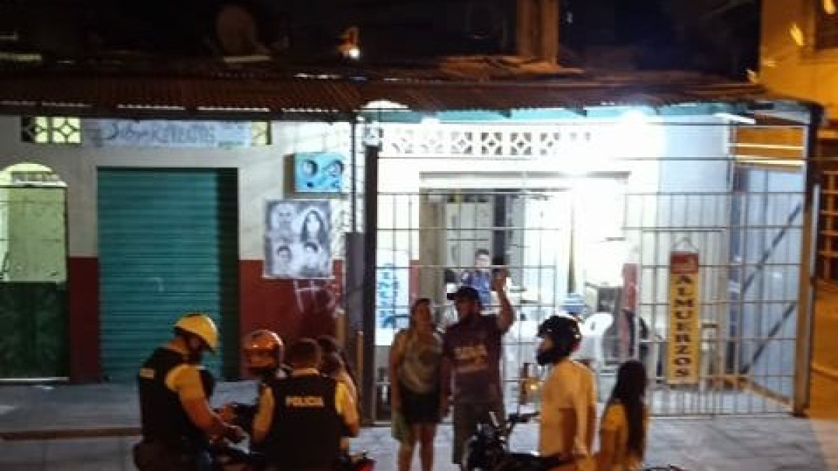 Uno de los operativos que la Policía Nacional está realizando en Guayaquil.