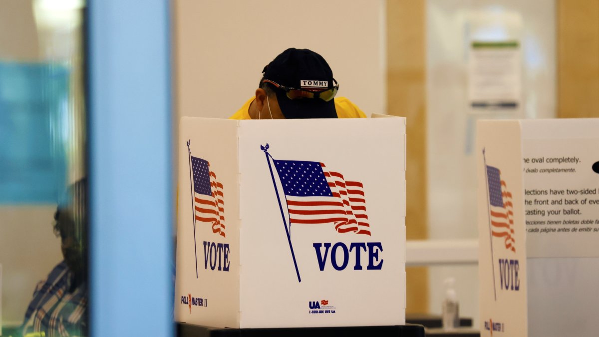 El Colegio Electoral de Estados Unidos ha anunciado que no habrá actualización en el recuento hasta las 9.00 horas del jueves.