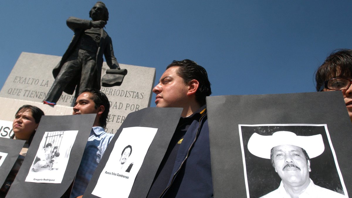 Una protesta pacífica en México por periodistas asesinados.