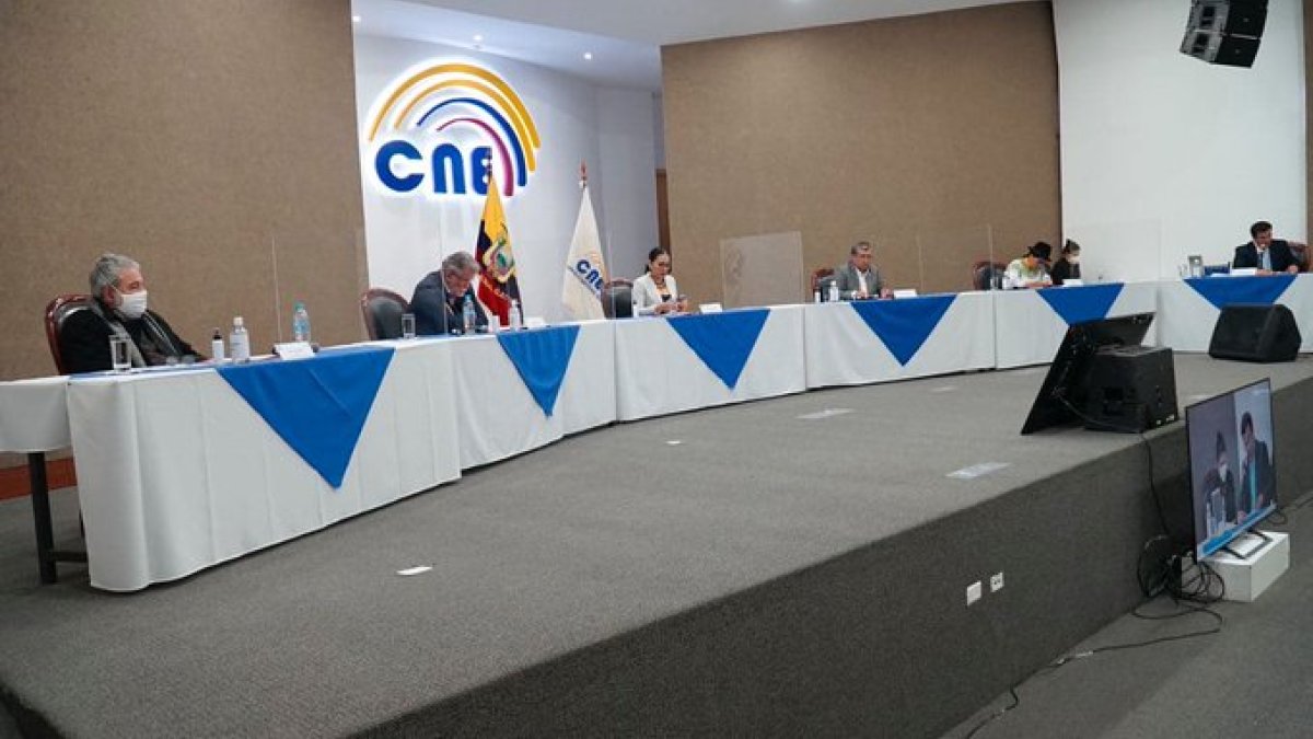 El pleno del CNE aprobó los informes que recomendaron continuar con los procesos de inscripción de dos organizaciones políticas.