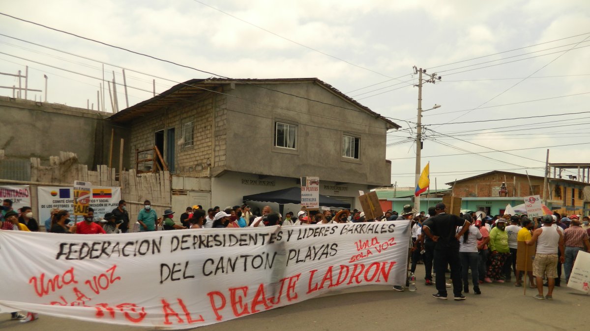 Rechazo. Habitantes de Playas se oponen al peaje en la nueva carretera.
