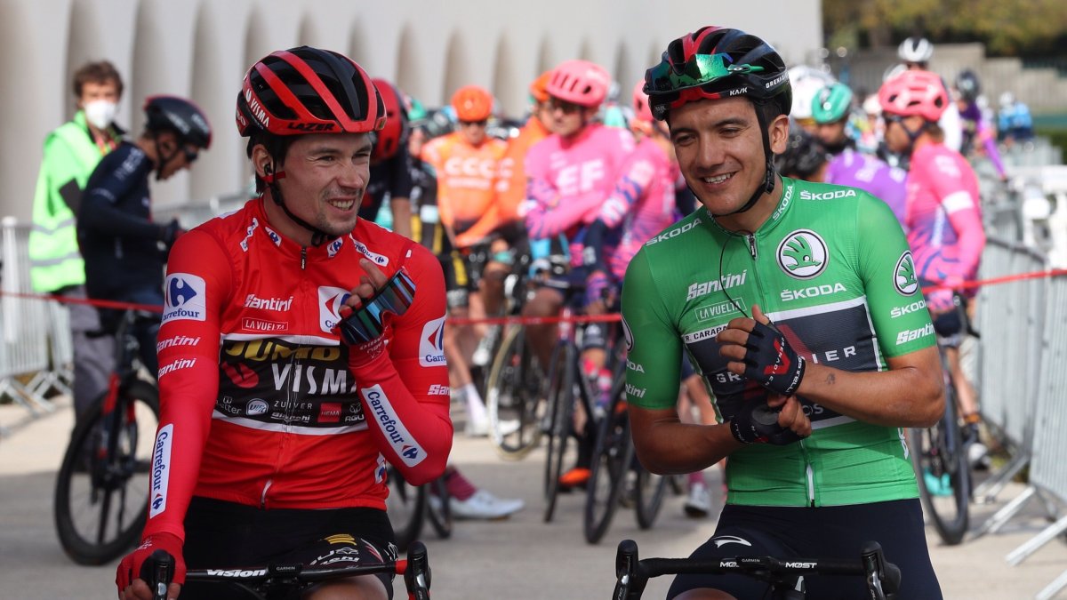Primoz Roglic (i) y Richard Carapaz fueron los grandes protagonistas de la Vuelta a España.