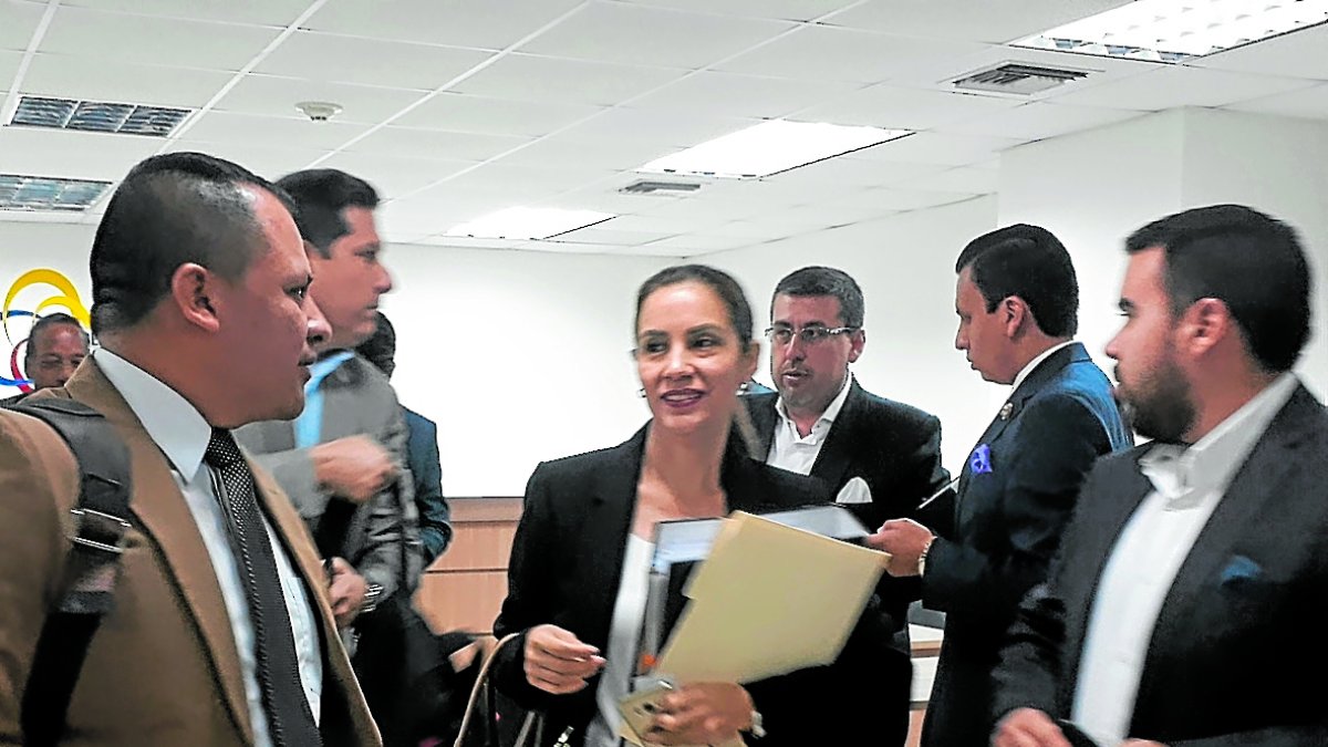 Referencial. Los servidores judiciales y abogados en libre ejercicio pueden sujetos de sanción por el Consejo de la Judicatura.