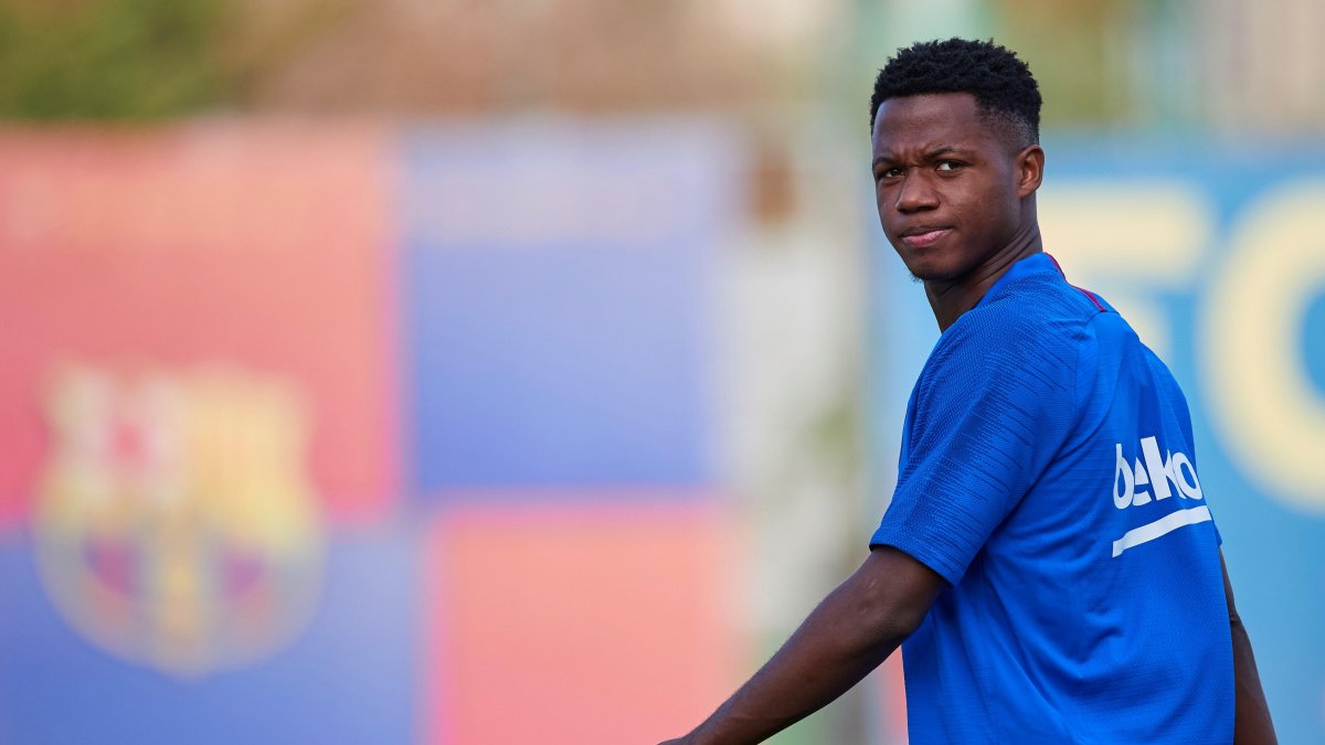 El jugador del Barcelona, Ansu Fati, se perderá cuatro meses debido a la lesión que sufrió el fin de semana