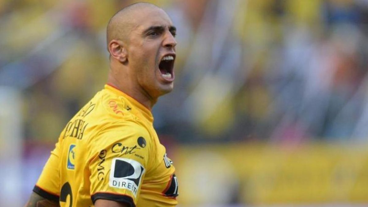 Luego de su salida del cuadro amarillo, Nahuelpán militó en el fútbol mexicano: primero en el Xolos de Tijuana y después tuvo un paso efímero en el Querétaro.