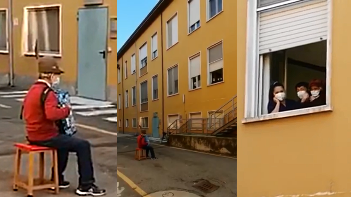 Stefano Bozzini toca el acordeón en una calle de Castel San Giovanni (Emilia Romaña, Italia).