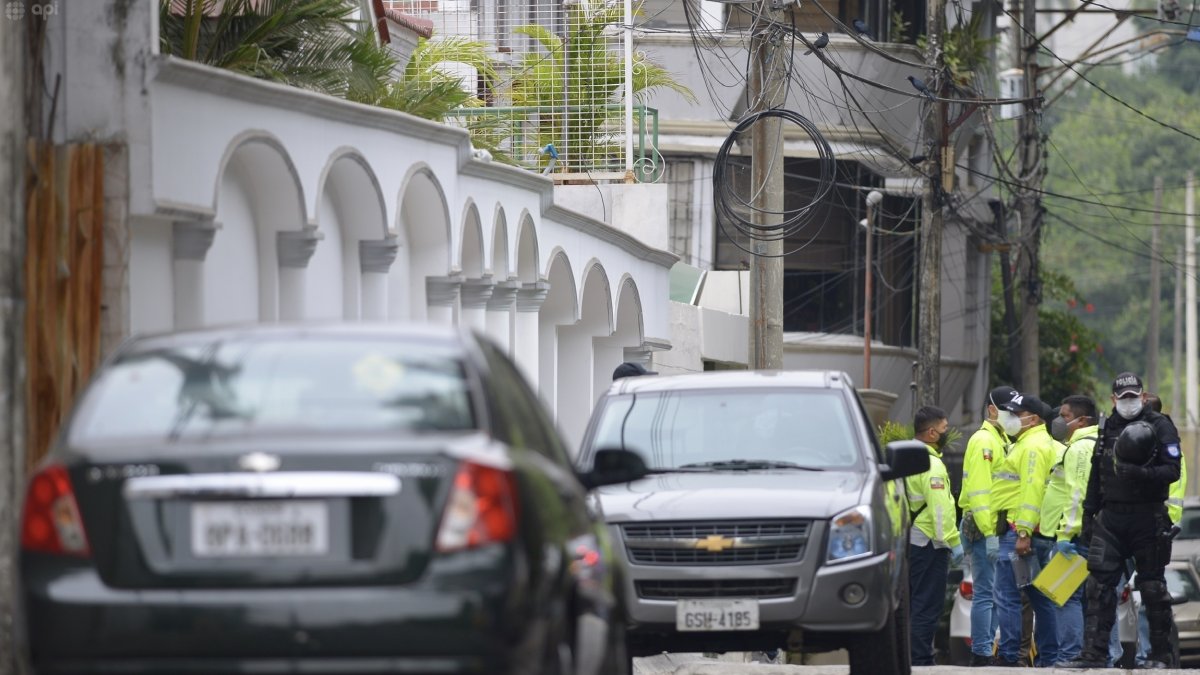 Bucaram enfrenta varios procesos penales de los allanamientos que se ejecutaron en su domicilio, en Guayaquil.