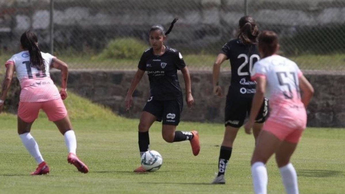 Los problemas en el fútbol ecuatoriano también afectan a la Superliga Femenina.