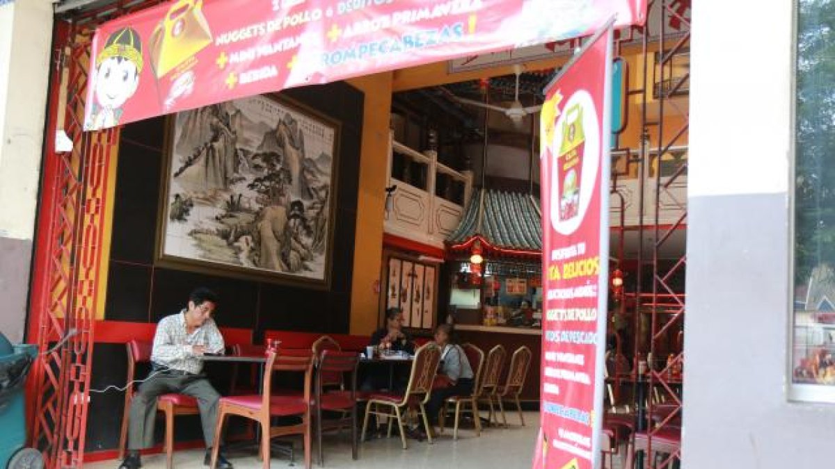 Los restaurantes de Guayaquil lucieron con pocos clientes el fin de semana.