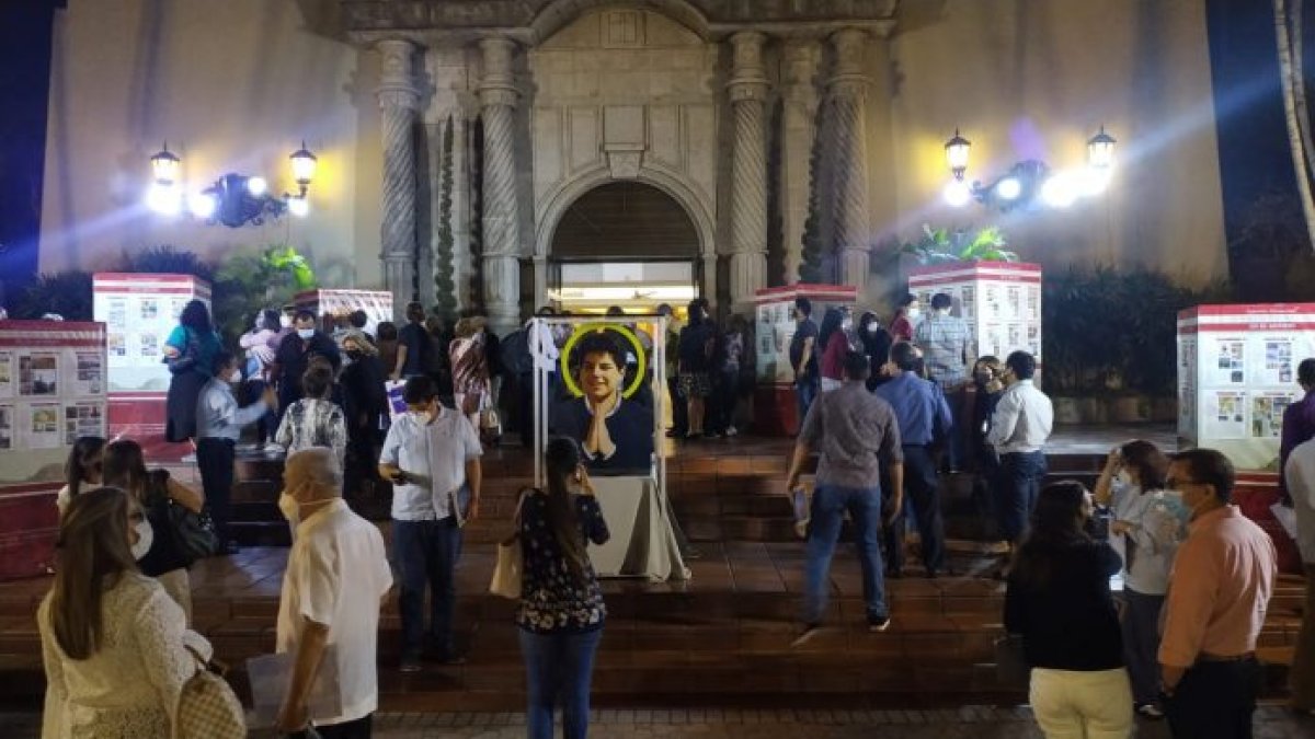 La exposición de milagros en  la parroquia Santa Teresita del Niño Jesús, en la urbanización en Entre Ríos, en la vía a Samborndón.