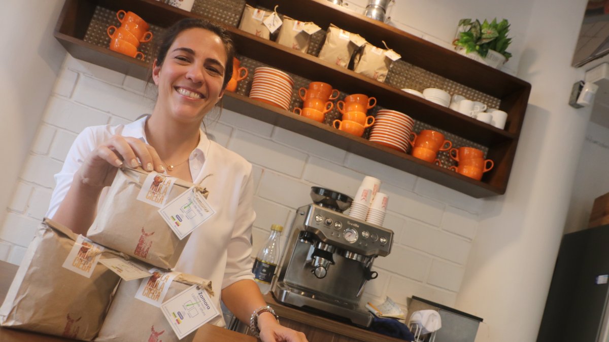 Patricia Illingworth, dueña del negocio de café La Mula Ciega.