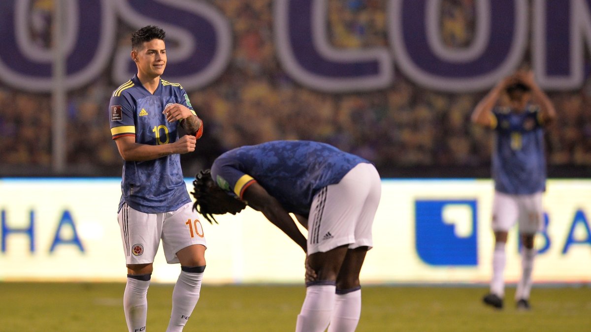Las impotencia de los jugadores colombianos, luego de caer 6-1 ante Ecuador.