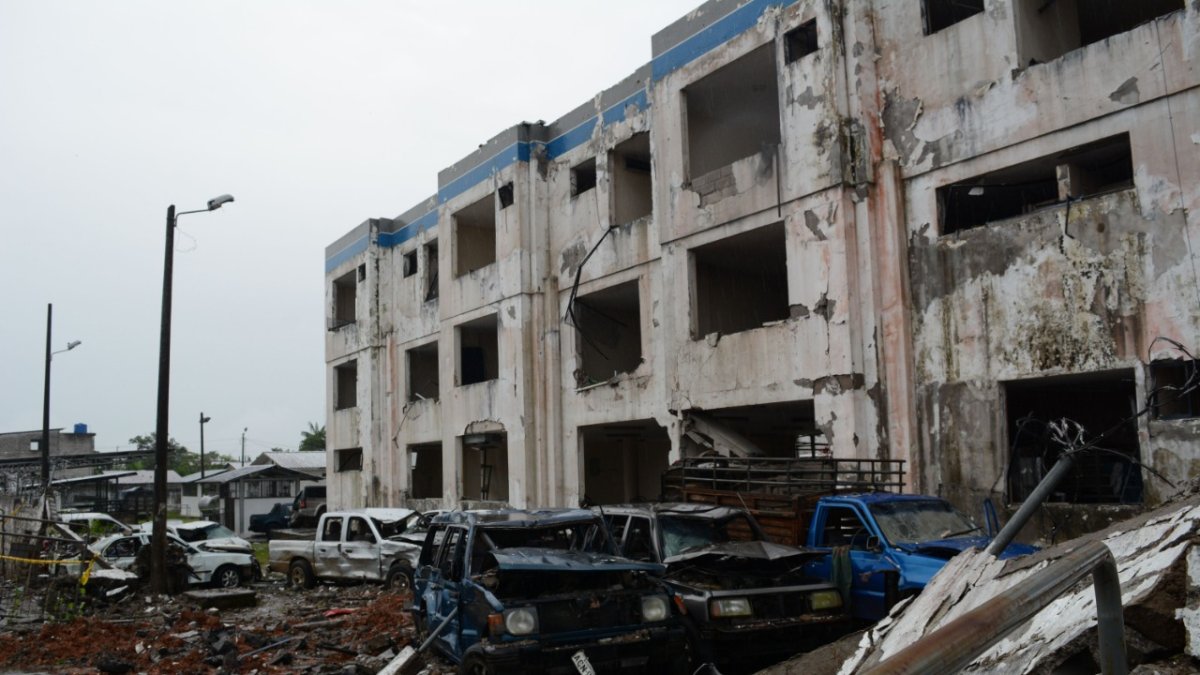 Explosión. El cuartel policial de San Lorenzo en Esmeraldas se destruyó la madrugada de enero de 2018.