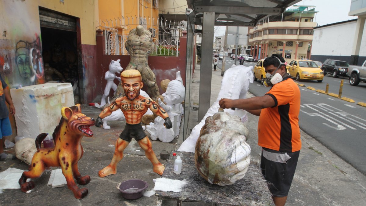 Los artesanos de la 6 de Marzo solicitan al Municipio qué les digan qué pasará en el sector.