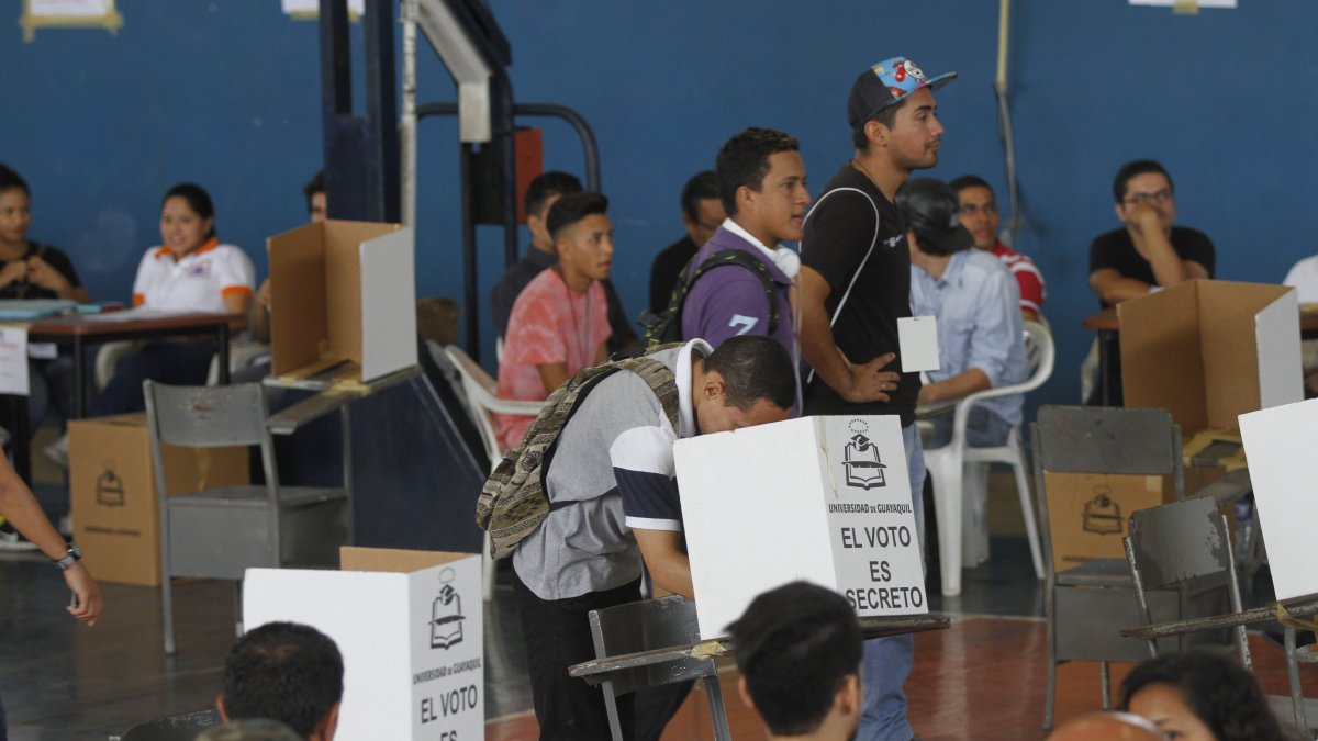 El COE Nacional sugiere fijar otra fecha para evitar aglomeraciones.